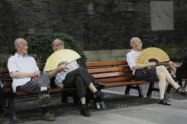 目前渐进式延迟退休年龄方案，国家人力资源和社会保障部尚在研究之中。贾茹 澎湃资料