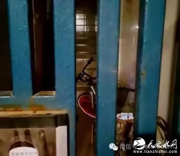 或者放在自己办公室里面