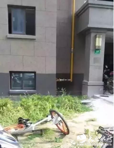 更可恶的是，竟然有人喷漆