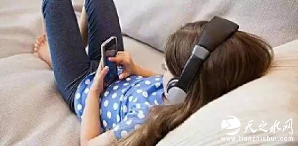 妈妈一怒之下砸了女儿的智能手机！原因戳中所有家长痛点&hellip;&hellip;