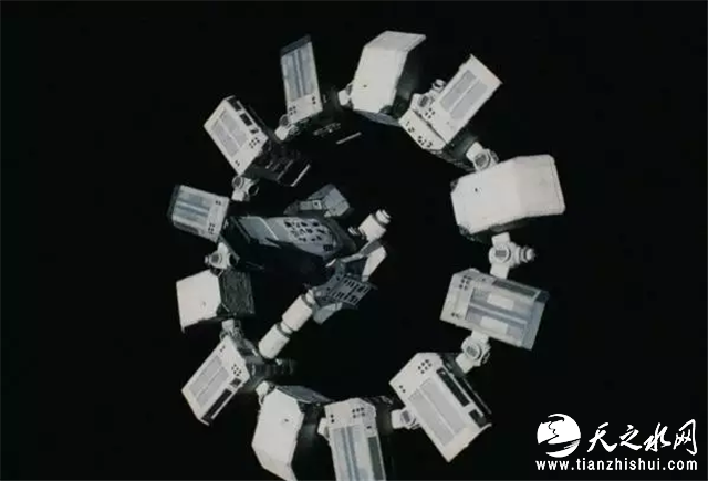 图10. 《星际穿越》里的飞船永续号（Endurance）