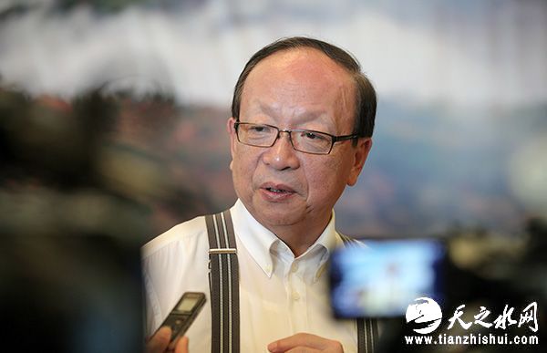 蒋孝严。东方IC 资料