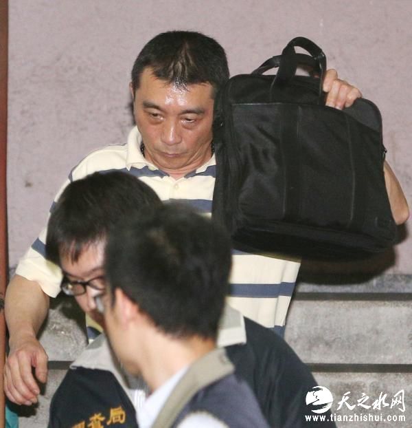 “国防部”电讯发展室（说起来“国军”的电讯部门从一开始就和筛子没区别，现在还这样啊）边中校