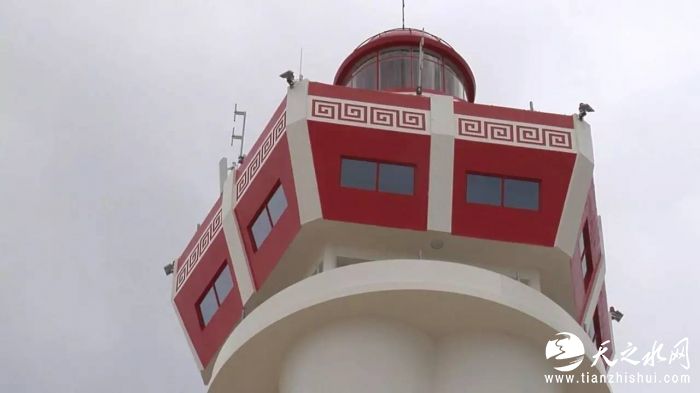 【直击】记者登上美济赤瓜，见证南沙灯塔震撼画面