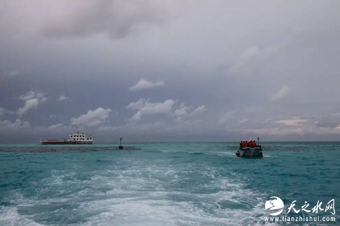 【直击】记者登上美济赤瓜，见证南沙灯塔震撼画面