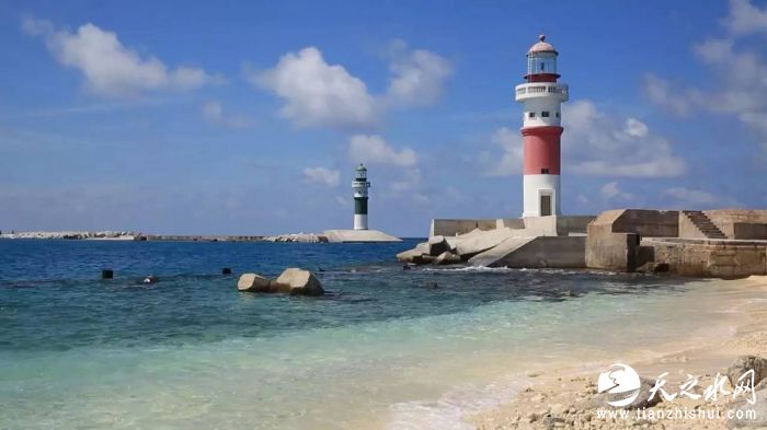 【直击】记者登上美济赤瓜，见证南沙灯塔震撼画面