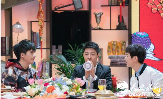 撒贝宁《明星大侦探》力挺春晚