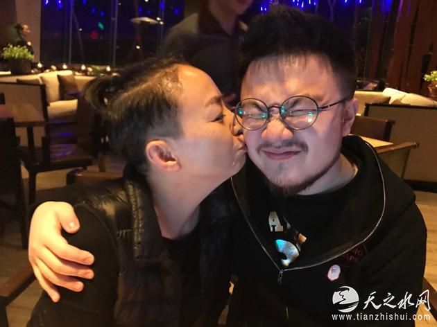 宋丹丹亲儿子巴图