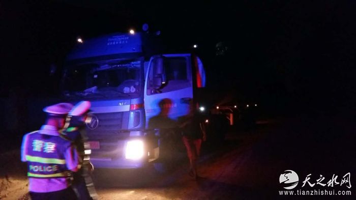 夜班人员严查过往危化品车辆,禁行时段严禁危化品车辆通行