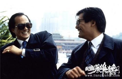 《英雄本色》电影海报