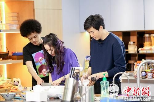 李小璐常远一起做晚饭 李小璐常远一起做晚饭