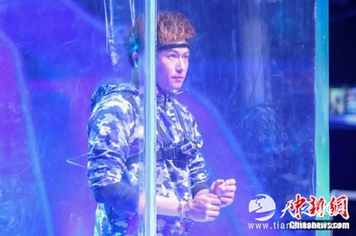 陈键锋“深海逃生”