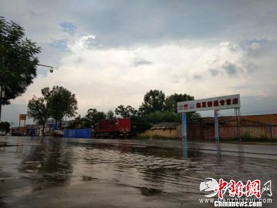 甘肃大范围雨水难歇官方频发地质灾害预警应对