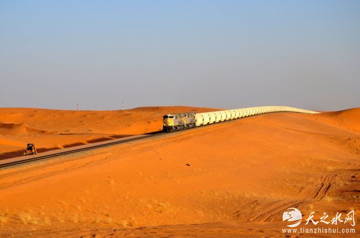 1、中铁十八局集团承建的沙特南北铁路荣获鲁班奖（伍振 李振峰 提供）