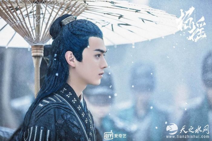 《招摇》新曝“妄念”版海报 (3).jpg