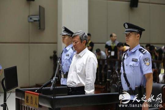 嫌疑人获释办案警察被拘:因河北政法王左右案情