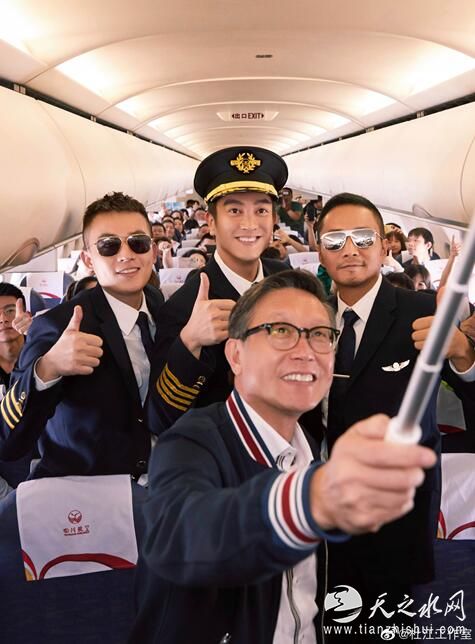 电影《中国机长》杜江 (4).jpg