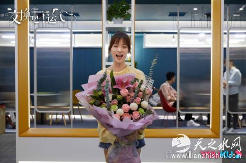 沈月 杀青照.jpg