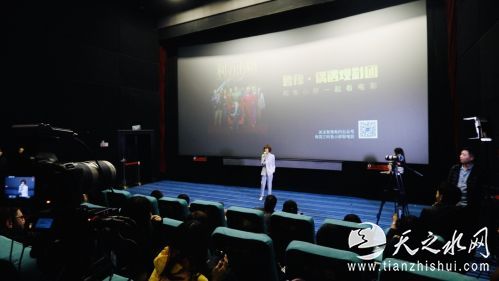 鲁豫点评《利刃出鞘》细节 与导演隔空&ldquo;较劲&rdquo;