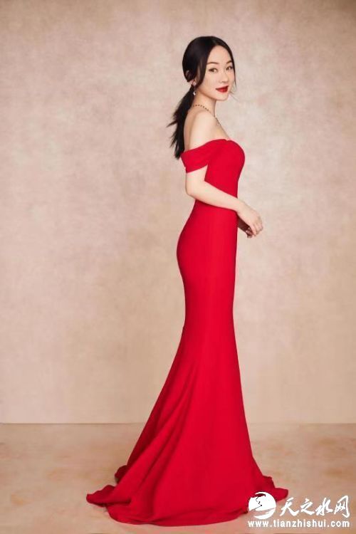 霍思燕红色鱼尾裙.jpg