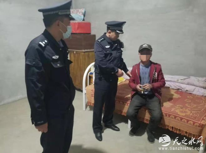 `ELHR_}M2LA05J9JSM{9_C1