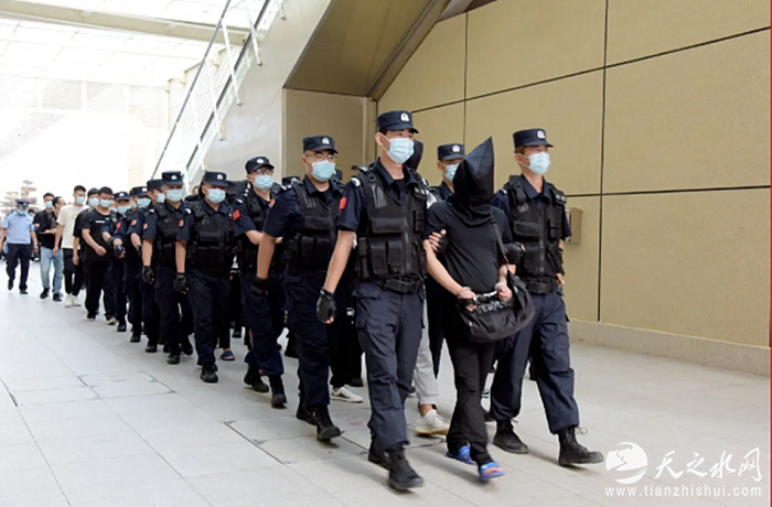 }5FGE7W`7I1HIFC$QH14W{L