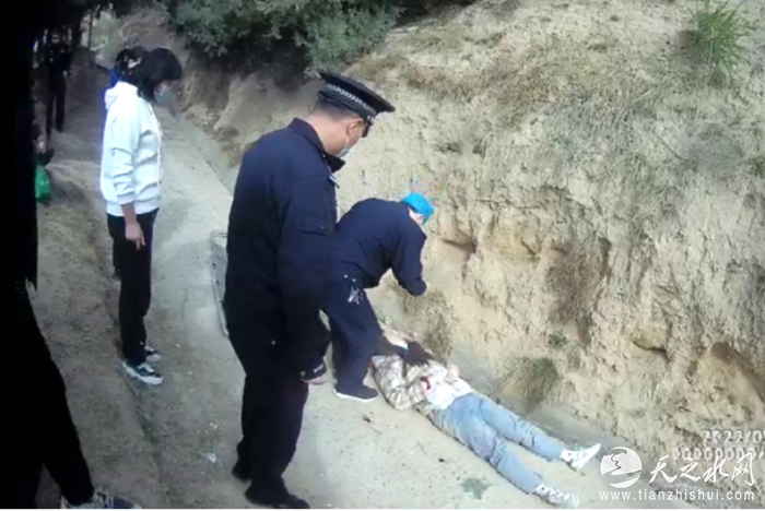 Z`76321O(P7{W06D_C0H~_5