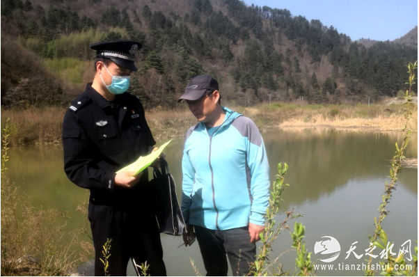 QC9({U7)8~VN30AGDGUDF{N