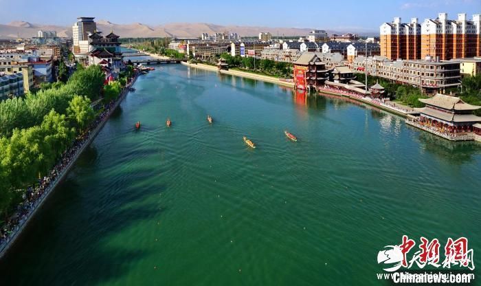 图为敦煌市党河风情线。(资料图) 杜雨林 摄
