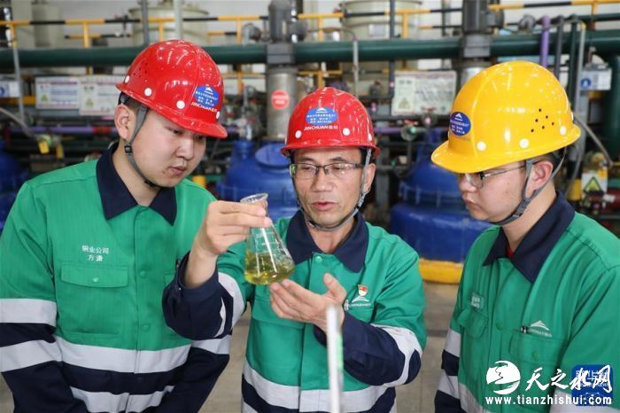 （二十大代表风采·图文互动）（1）潘从明：十年磨剑 精益求“金”