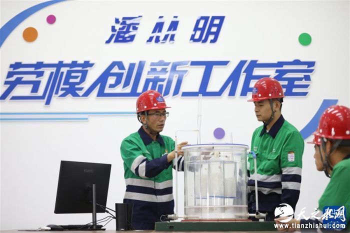 （二十大代表风采·图文互动）（2）潘从明：十年磨剑 精益求“金”