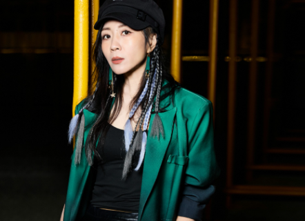 周小飛硬核執武！《披哥》四公《人間驚鴻客》封神，舞臺秒變武俠大片