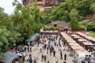 国庆长假第三天，麦积山旅游热度持续攀升