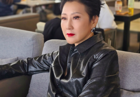 凯丽酷飒亮相电影频道M榜荣誉之夜 实力担任推委会成员为专业护航