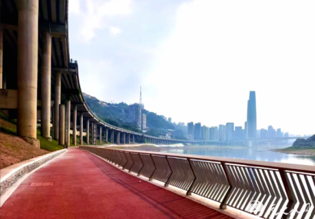 让桥下空间“大有可为”  重庆城建集团实施的李子坝片区“两江四岸”治理提升工程