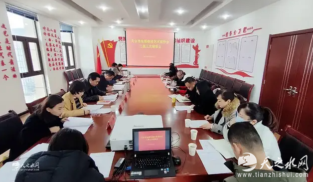 7eafb2c7-45e2-463d-b6ae-38129b4974cf