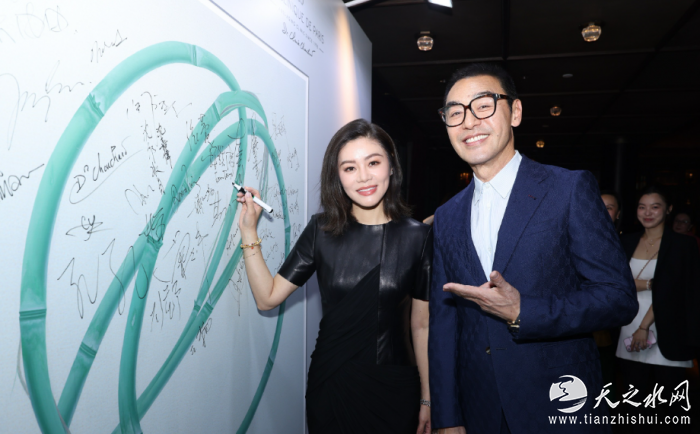 e0d985b3-273e-42c2-80da-53afddefa9c6