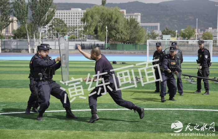 N]VCBYLP5(R2{R5M_@LMZ{B