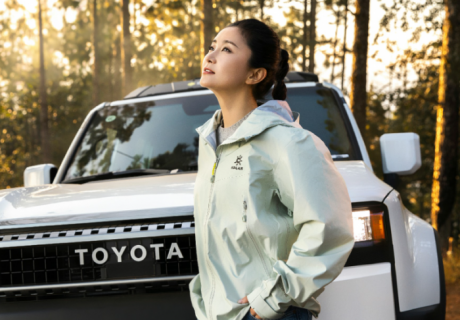 天地为幕，人文作笔——一汽丰田普拉多×演员赵秦 甘孜文化纪录片行记